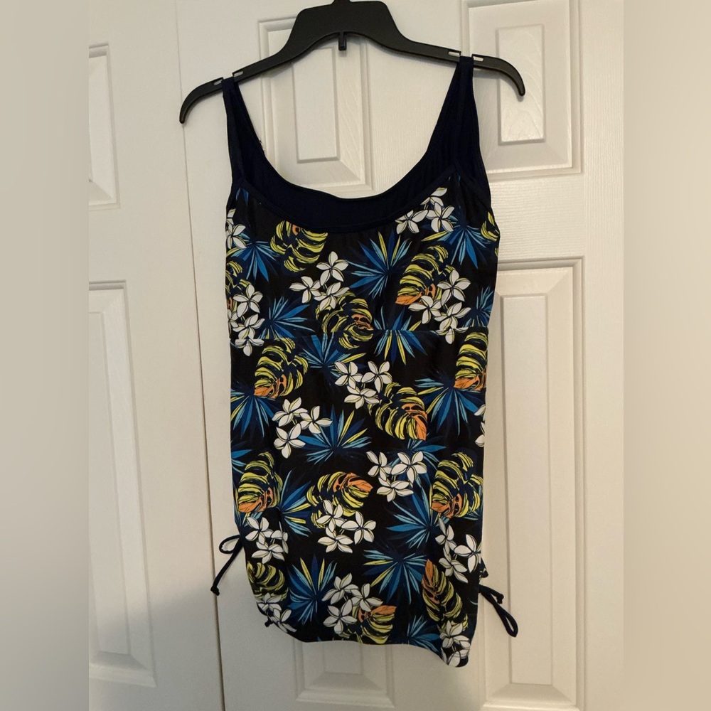 Jasambac NWOT Large Pretty Floral 2-Piece Skirted Swimsuit